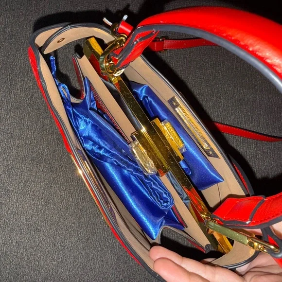 Vibrant Red Designer Stunning Luxe High End Structured Woven Bag (Emily in Paris - Picture 13 of 17